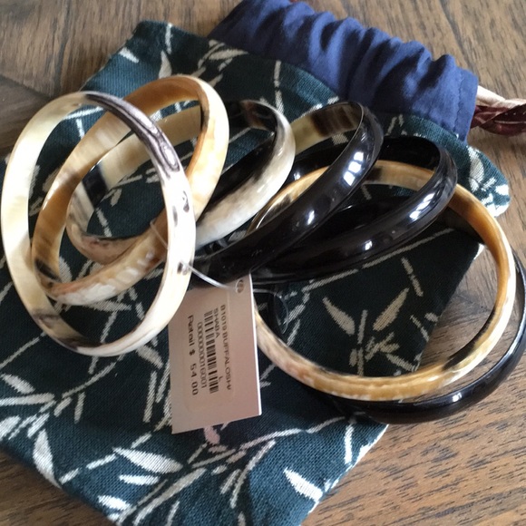 NWT Horn Bracelet set - Picture 3 of 8